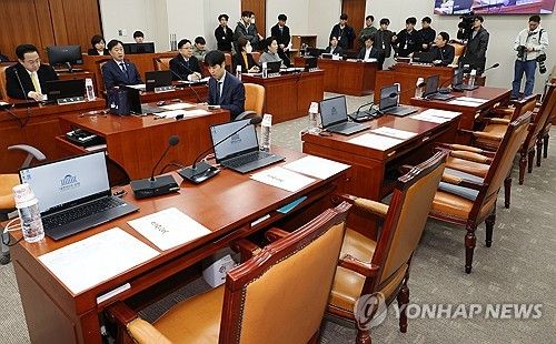 국회 교육위 '여당 의원의 빈자리'