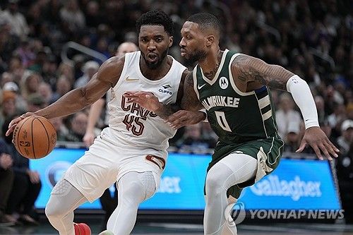 도너번 미첼과 데이미언 릴러드