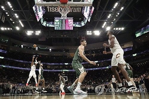 결승 골을 넣은 도너번 미첼