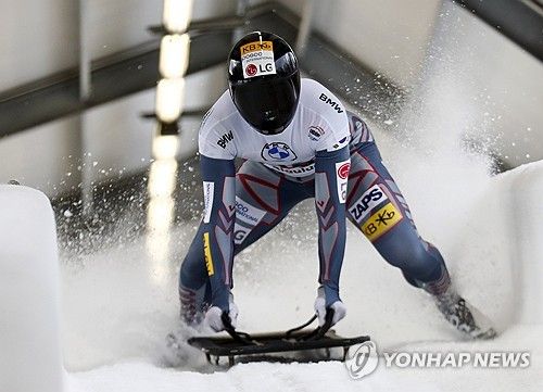 지난 시즌 월드컵 경기 치르는 김지수