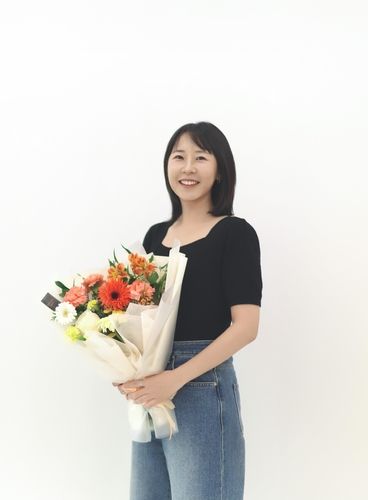 교보문고 스토리대상 대상 수상자 김해솔 작가