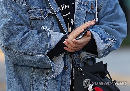 쌀쌀한 아침, 핫팩 등장