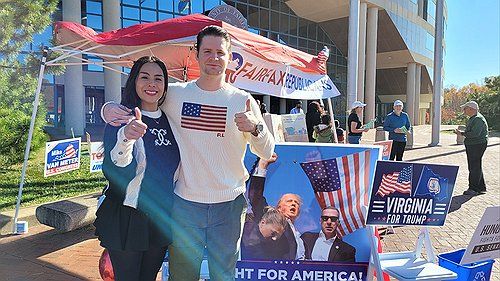 투표 마친 트럼프 지지자들