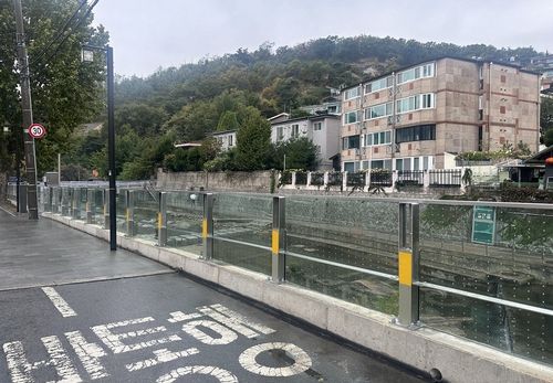 종로구, 홍제천에 투명 홍수 방어벽