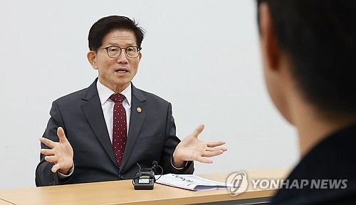 고용노동부 김문수 장관