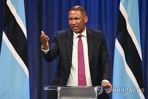 58년 만에 정권 교체에 성공한 두마 보코 보츠와나 신임 대통령