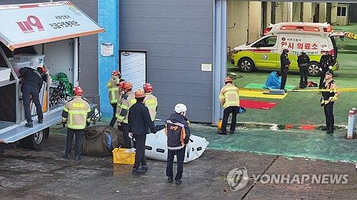 구조자 대응에 분주한 한림항 모습
