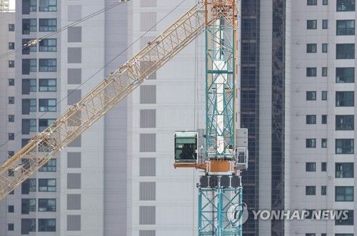 서울의 한 아파트 공사현장