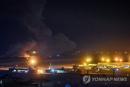 이스라엘 폭격 받은 베이루트 공항 인근