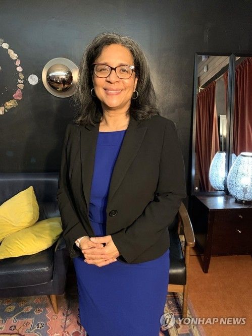 연방 하원의원 3선 고지에 오른 메릴린 '순자' 스트리클런드