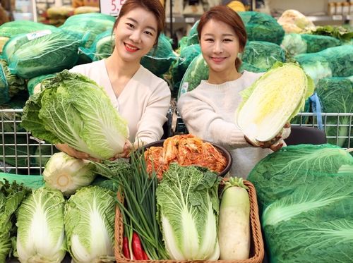 이마트, '김장 먹거리' 행사 돌입