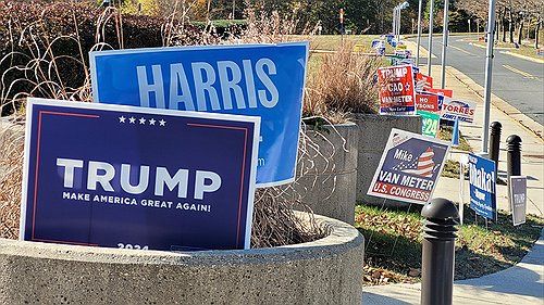 미국 버지니아주 투표소 앞 선거 팻말