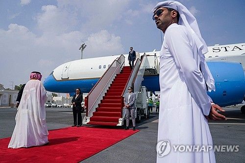 협상단 기다리는 카타르 당국자