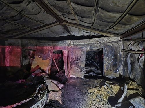 불이 난 축사 내부 