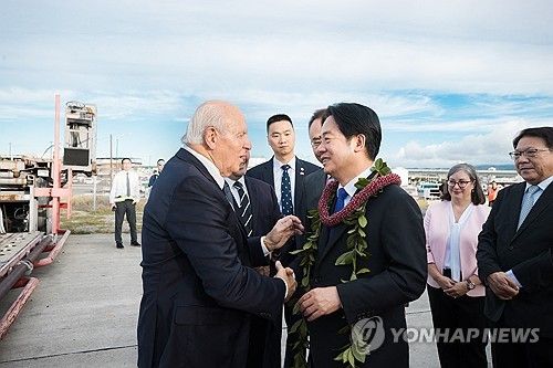 호놀룰루 공항 도착한 라이칭더 대만 총통