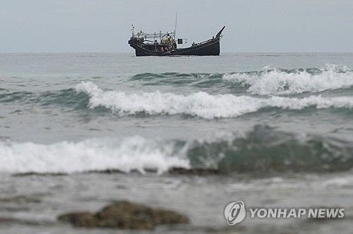 인니 아체주 근해 로힝야족 난민선(기사와 직접적 관련 없음)