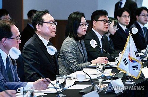 제6차 한·중 FTA 공동위원회, 발언하는 정인교 본부장