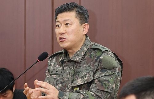 답변하는 정성우 방첩사 1처장