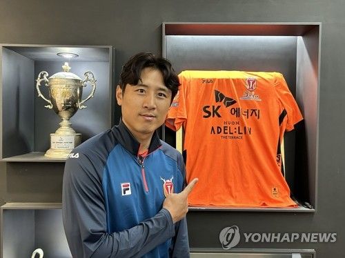 제주 유나이티드의 베테랑 미드필더 구자철