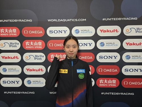 여자 평영 100ｍ 쇼트코스 한국신기록을 세운 박시은.