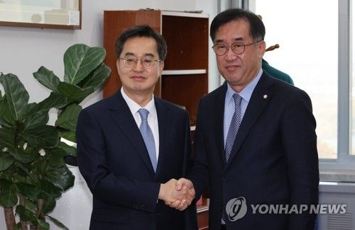 국회 국토위 찾은 김동연 경기도지사