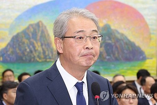 답변하는 임종룡 우리금융그룹 회장