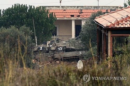 레바논 남부 키암의 이스라엘군 탱크