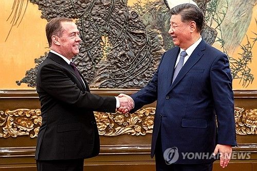 시진핑, 메드베데프 접견