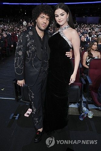 지난 9월 에미상 시상식에 함께 참석한 베니 블랑코와 셀레나 고메즈