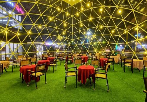 카페폭포 대형 돔 내부 모습