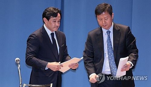 기자회견 마친 최윤범 고려아연 회장