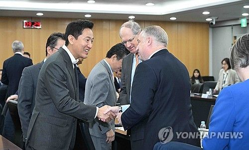 금융·외투 비상경제회의 참석한 오세훈 시장