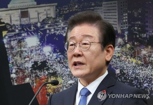 민주당 이재명 대표, 탄핵 촉구 성명 발표