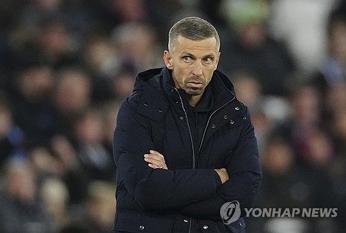 게리 오닐 감독