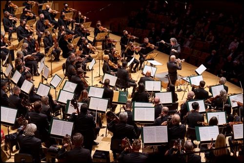 LA필하모닉오케스트라와 지휘자 구스타보 두다멜 [마스트 미디어 제공. (c)Danny Clinch_1. 재판매 및 DB 금지]