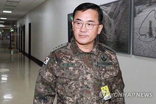 국회 정보위 출석하는 여인형 전 방첩사령관