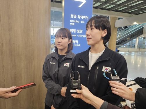 (왼쪽부터)백하나와 이소희