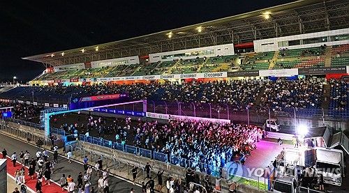 슈퍼레이스 '인제 나이트 레이스'의 뜨거운 열기