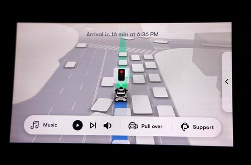 웨이모 자율주행 택시 스크린 화면 