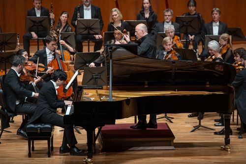 임윤찬과 도이치 캄머필하모닉 협연