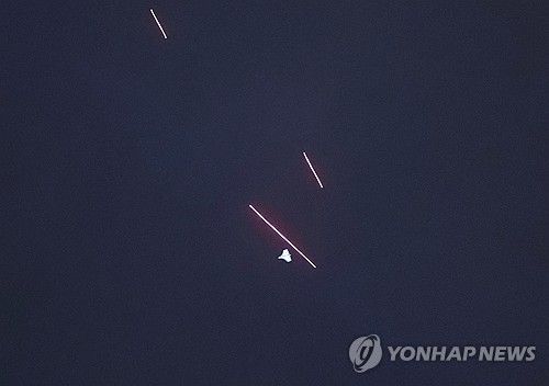 키이우 상공의 러시아 드론과 요격 시도 