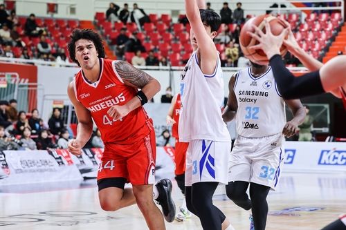 현대모비스의 게이지 프림(왼쪽)