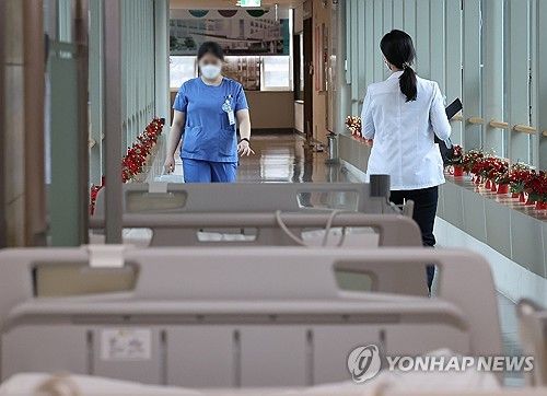 이동하는 의료진