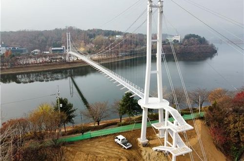 개장앞둔 춘천 의암호변 출렁다리 전경
