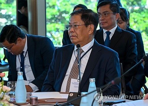 딴 스웨 미얀마 군정 외교부 장관