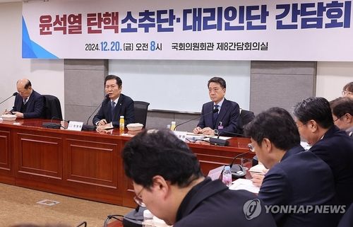 발언하는 정청래 탄핵소추단장