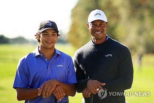 타이거 우즈(오른쪽)와 아들 찰리