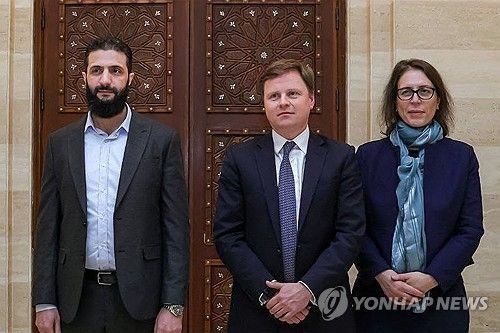 영국 외교 대표단과 만난 시리아 반군 수장