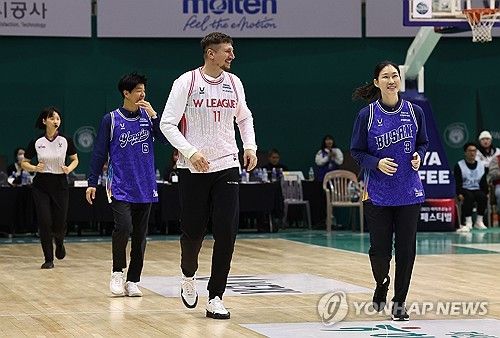 경기 출전한 양팀 감독