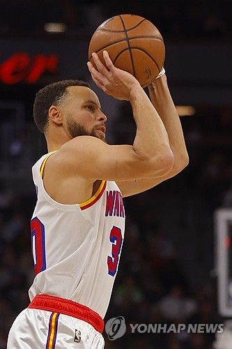 스테픈 커리의 슛